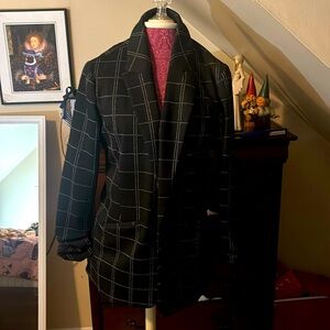 New without tags black and white size m Nine West blazer
